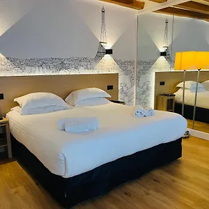 Aparthotel Du Lion D'or Louvre, Paris
